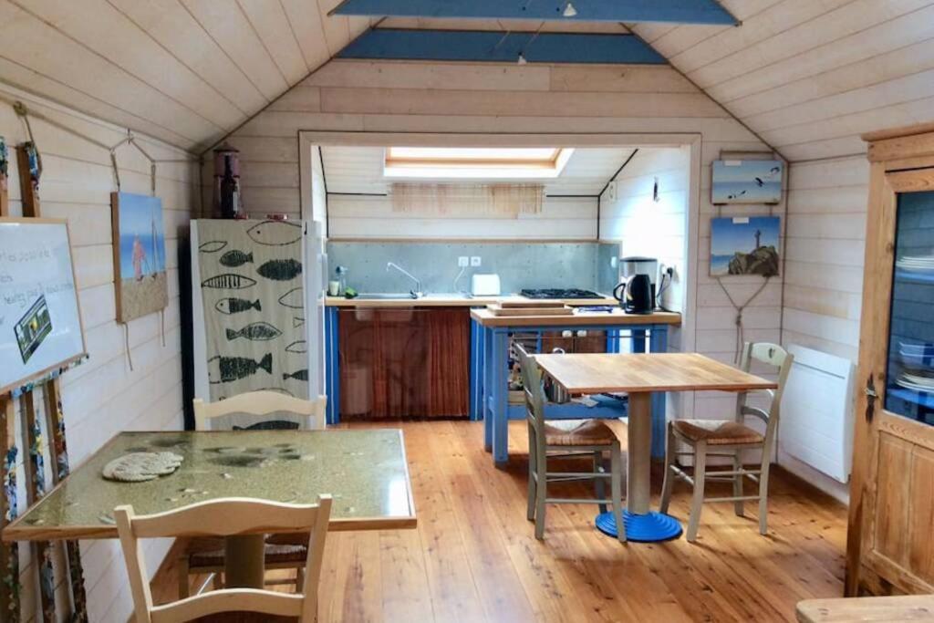 Unique Et Insolite, Chambre Privee - La Caloge De Kastell Dinn 卡松 外观 照片
